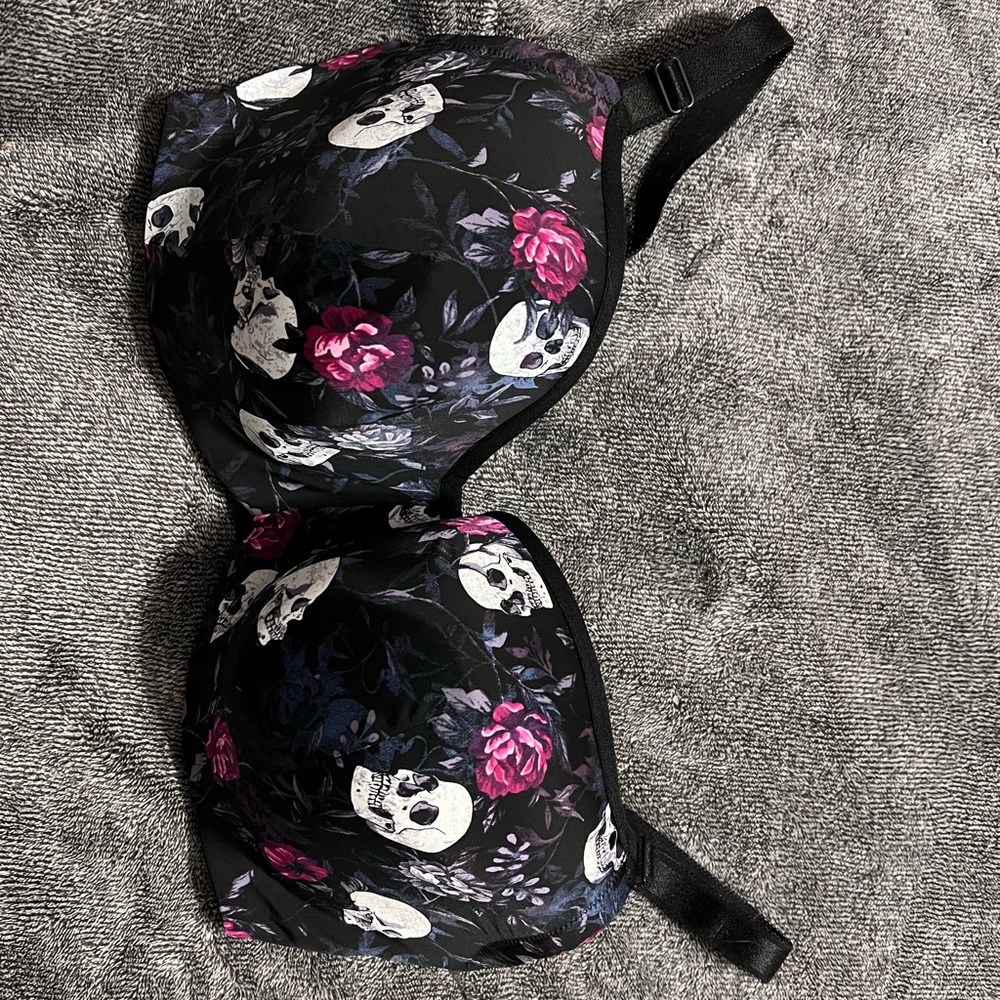 Torrid Curve Bra 40 F